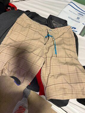 O’Neill Men’s Plaid Swim Trunks Size 32 Tan Board Shorts Surf Beach